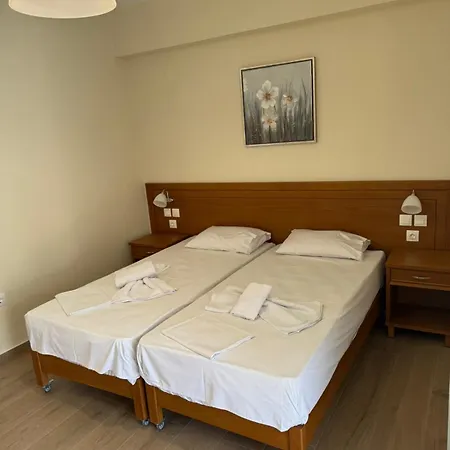 Aparthotel Triantafylloy 3*
