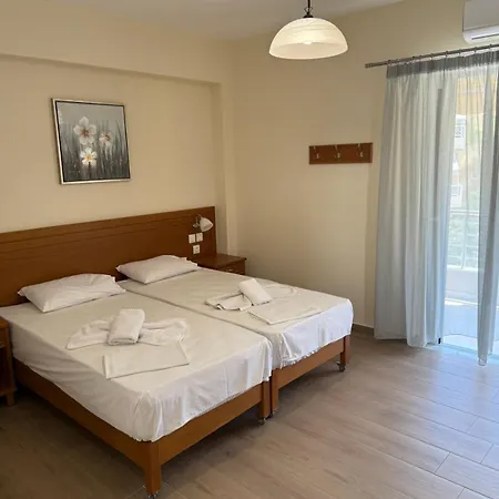 Triantafylloy Aparthotel 3*