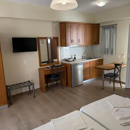 Aparthotel Triantafylloy 3*