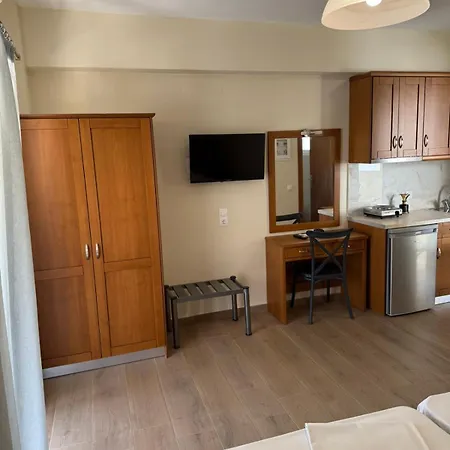 Aparthotel Triantafylloy Loutra Edipsou (Evia)