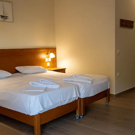Triantafylloy 3* Loutra Edipsou (Evia)