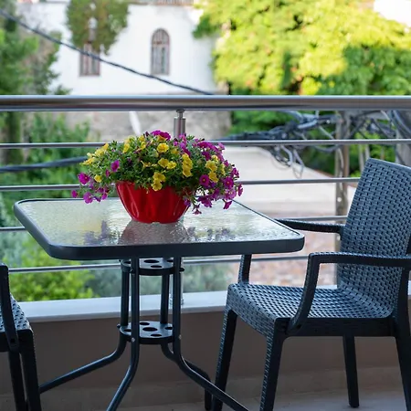 Aparthotel Triantafylloy Loutra Edipsou (Evia)